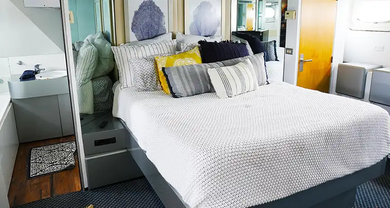 Overnight yacht cabin stays Newport Beach